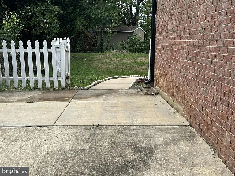 8705 Loughran Rd — Photo 3