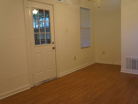 4th image of 820 E Euclid Ave #C