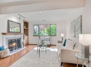 9934 NE 144th Ln APT 107, Kirkland, WA 98034