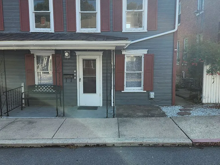 107-109 S Main St — Photo 1