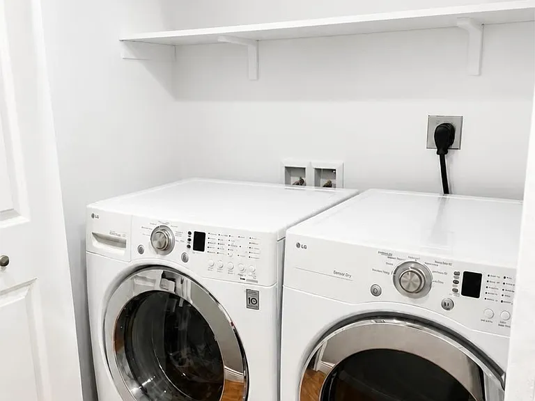 Washer & Dryer