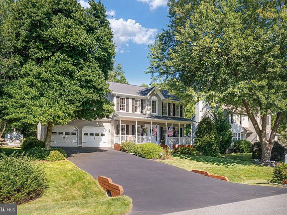 3rd image of 12002 Arbor Glen Dr