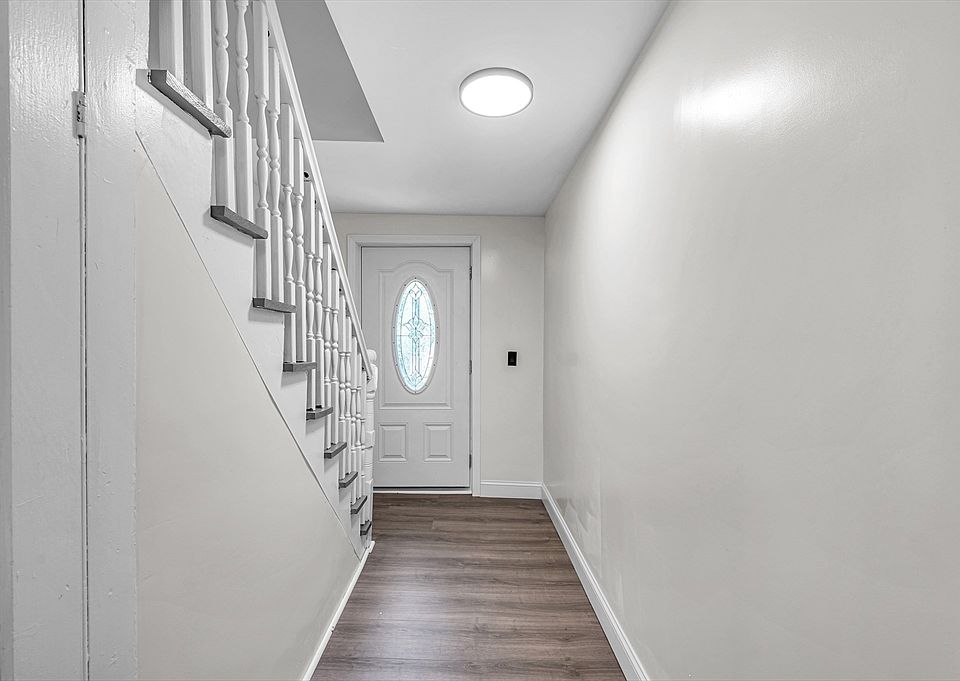 1st image of 68 Ashley St