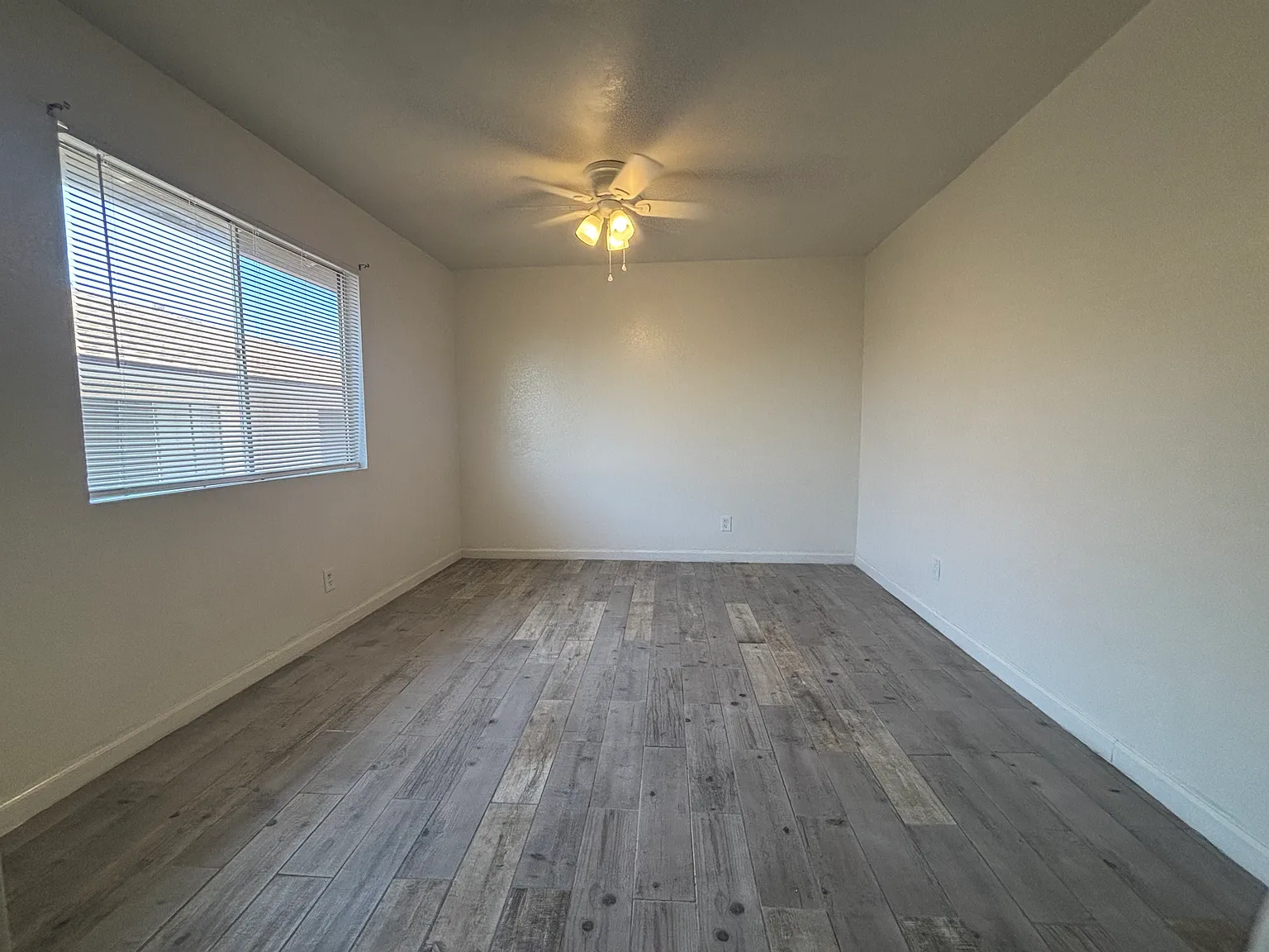 2 bed, 800 sqft, $2,150 — Photo 1