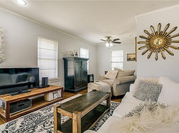 5th image of 10233 Clary Dr