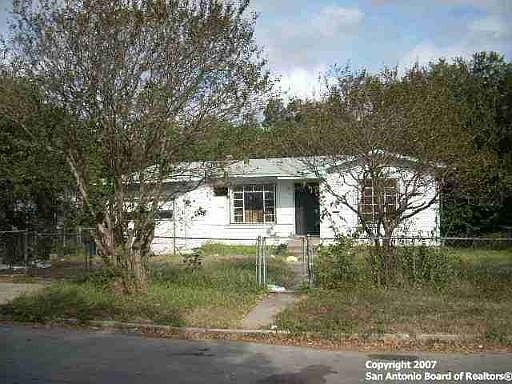 1st image of 1007 POINSETTIA ST