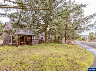5835 Barefoot Ln, Pacific City, OR