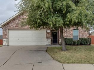5304 Bigwood Ct, Grand Prairie, TX 75052