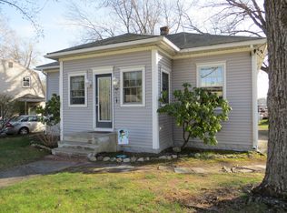 22 Mooreland St, Feeding Hills, MA 01030