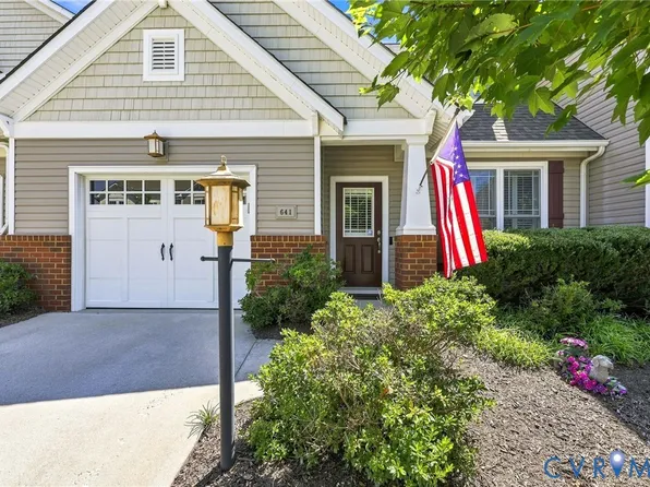 641 Abbey Village Cir, Midlothian, VA 23114