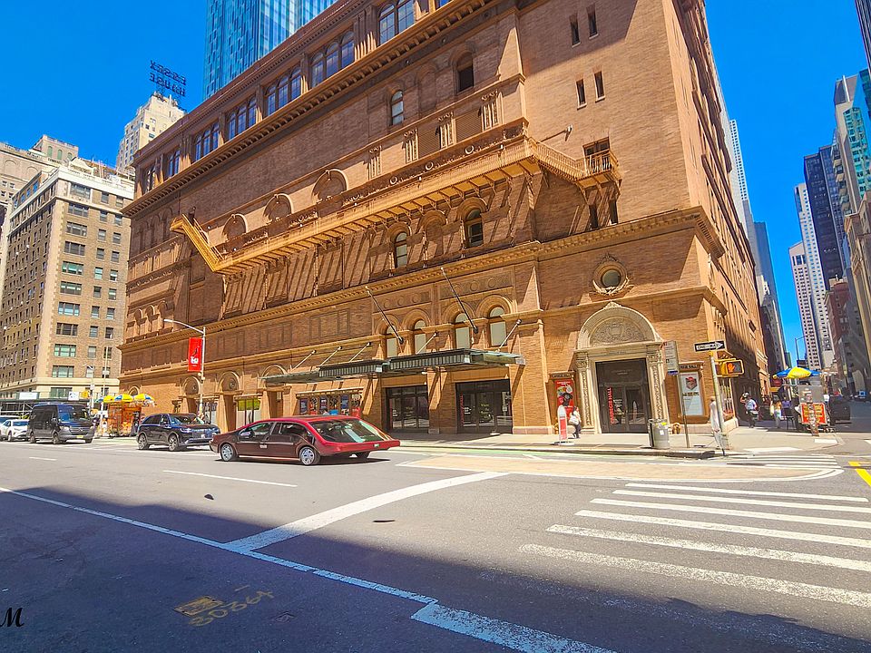 1st image of 140 W 55th St APT 4D