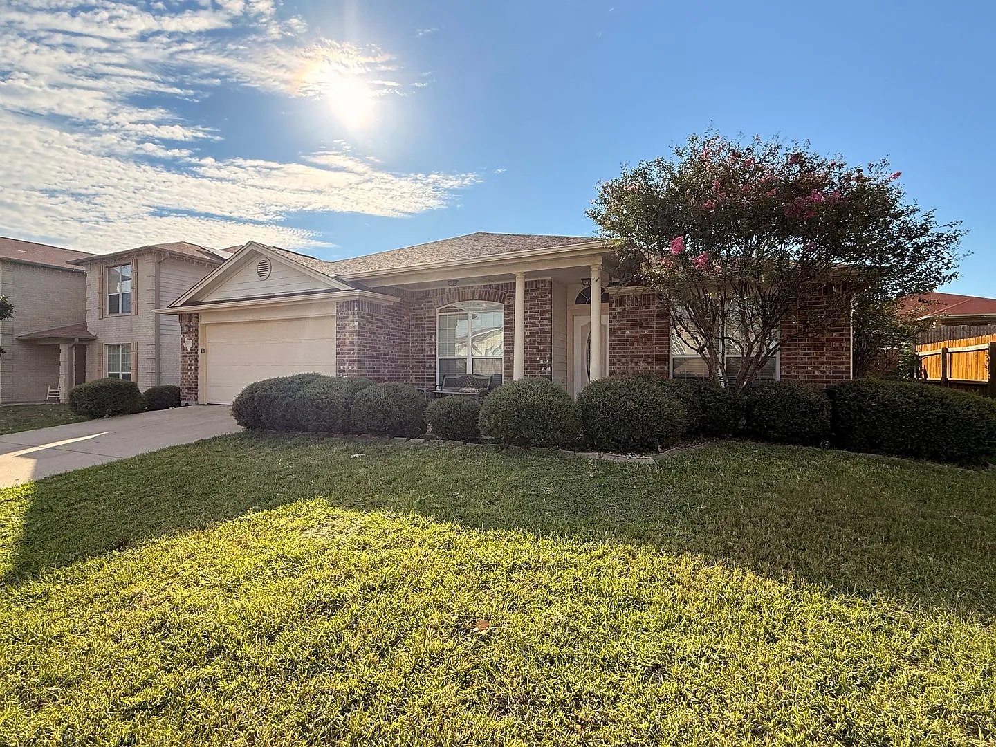 Price Reduction & Ready For Move-In ** Available Now! — Photo 3