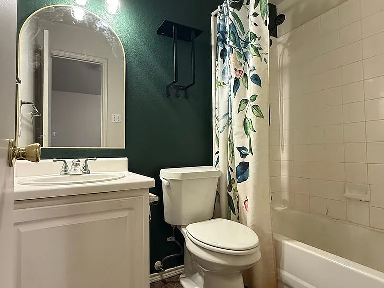 217 Rentz Place Cir — Photo 10