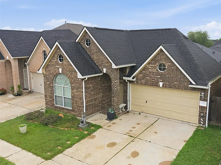 13335 Gardnerville St — Photo 3