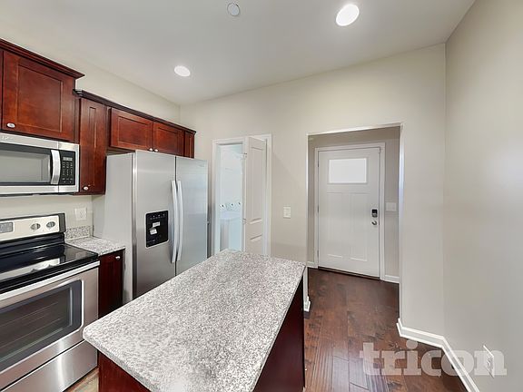 5th image of 133 Hickory Station Ln