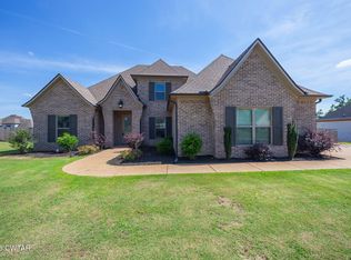 58 Cheddleton Dr, Jackson, TN 38305