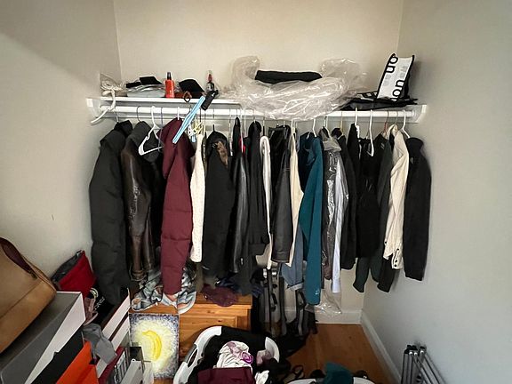 5th image of 142 Holland St #4