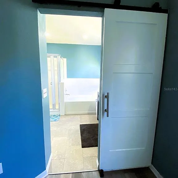 111 Lindale St — Photo 9
