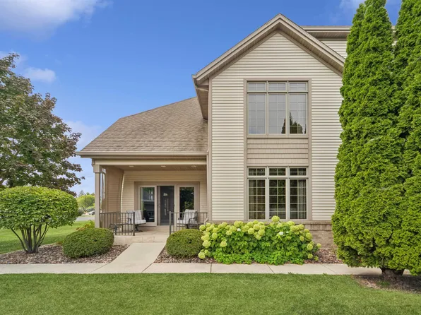 341 Winnebago Dr, Fond Du Lac, WI 54935