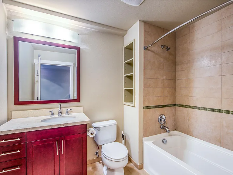 180 Harbor Square Loop NE #B218 — Photo 7