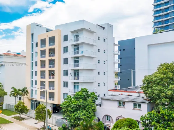 425 NE 30th St #202, Miami, FL 33137