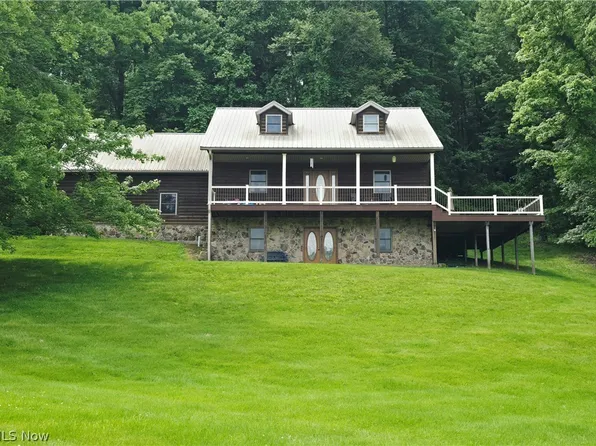 1865 Cassingham Hollow Dr, Coshocton, OH 43812