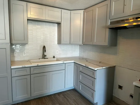 1081 Park Ave, Alameda, CA 94501