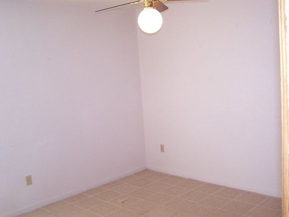 4th image of 111 Jason Dr #B