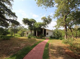 2384 Highway 304, Smithville, TX 78957