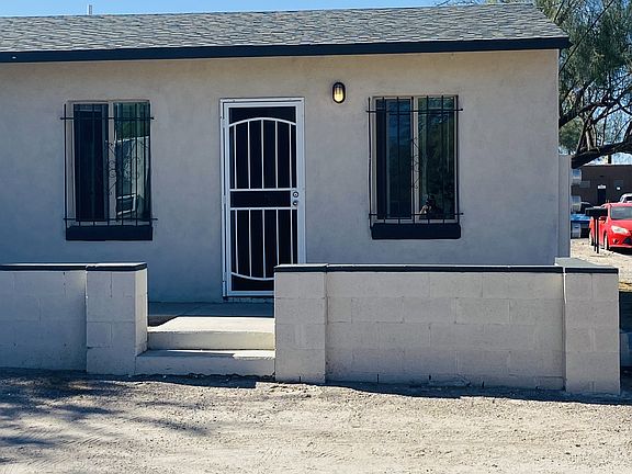 3rd image of 124 E Jacinto St #1