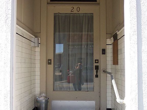 3rd image of 596-582-576-564- E 14th St #D2