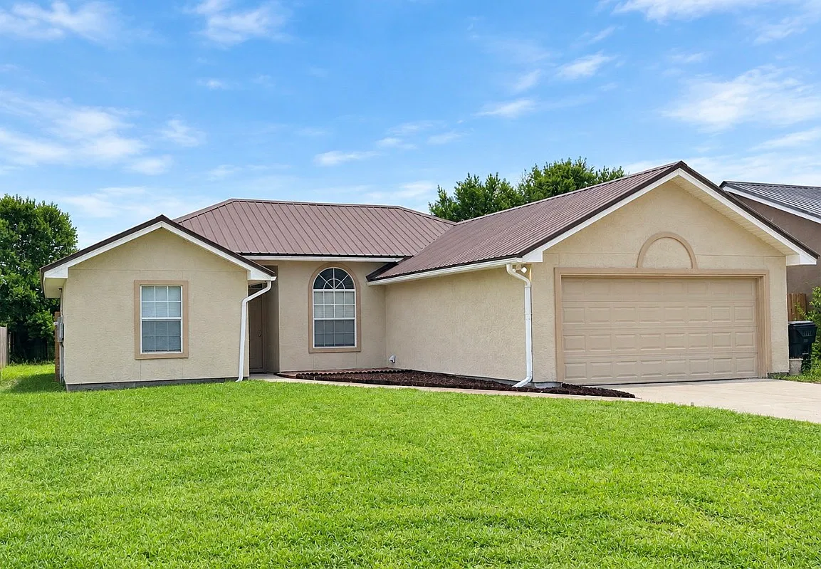 3 bed, 1286 sqft, $2,975 — Photo 1