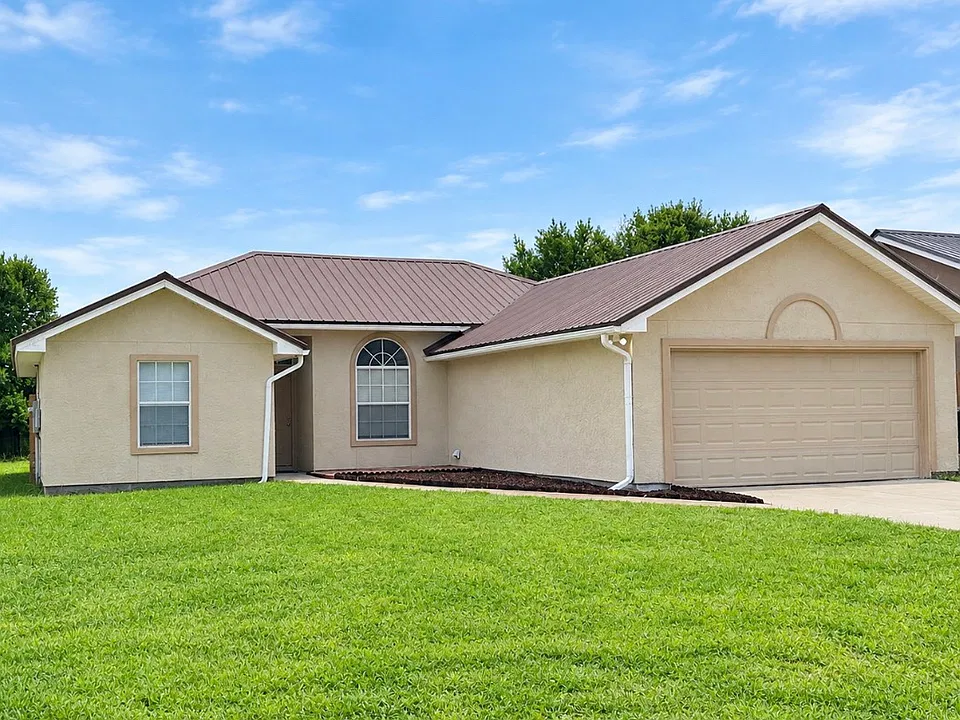 13206 Fernwood Pl
