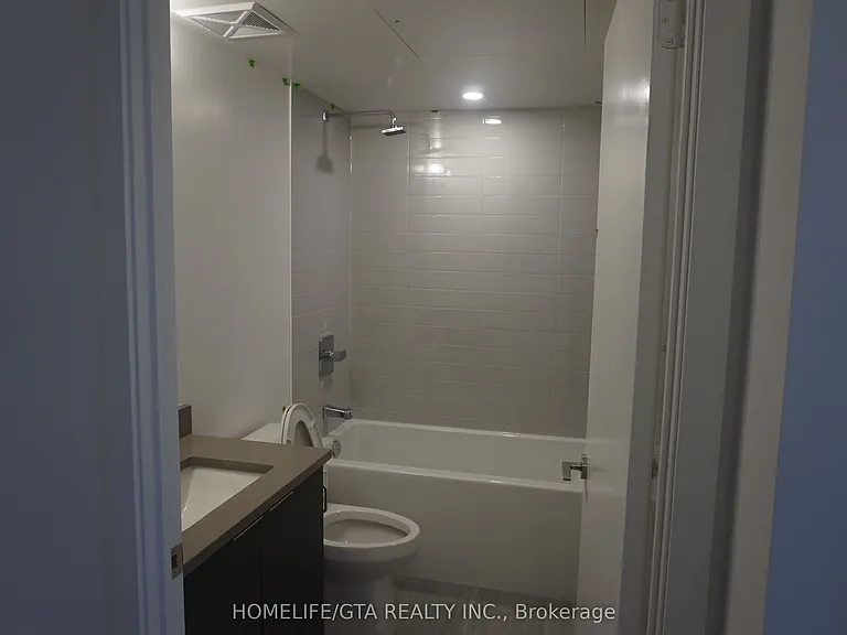 2033 Kennedy Rd #3501 — Photo 21