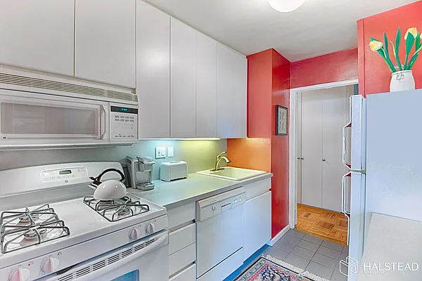 Sold by Halstead Real Estate | media 3