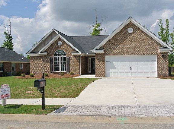 2nd image of 2042 Lake Forest Dr