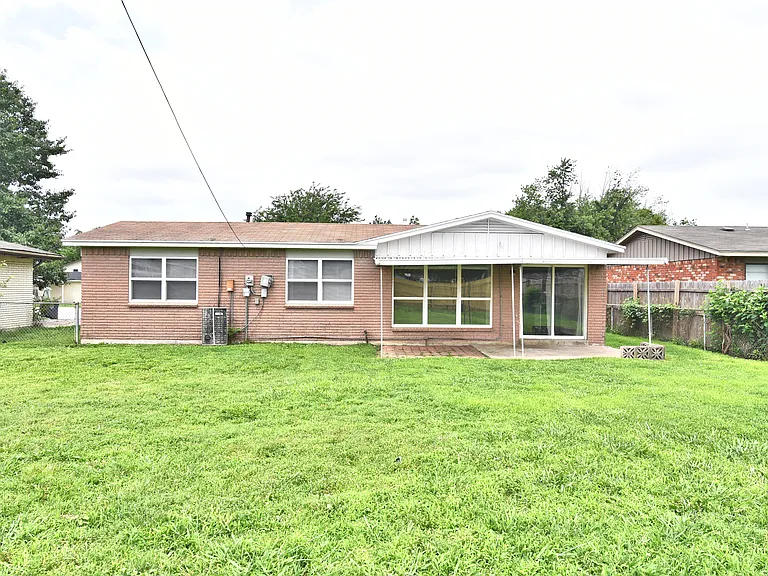 1645 S 128th East Ave — Photo 17