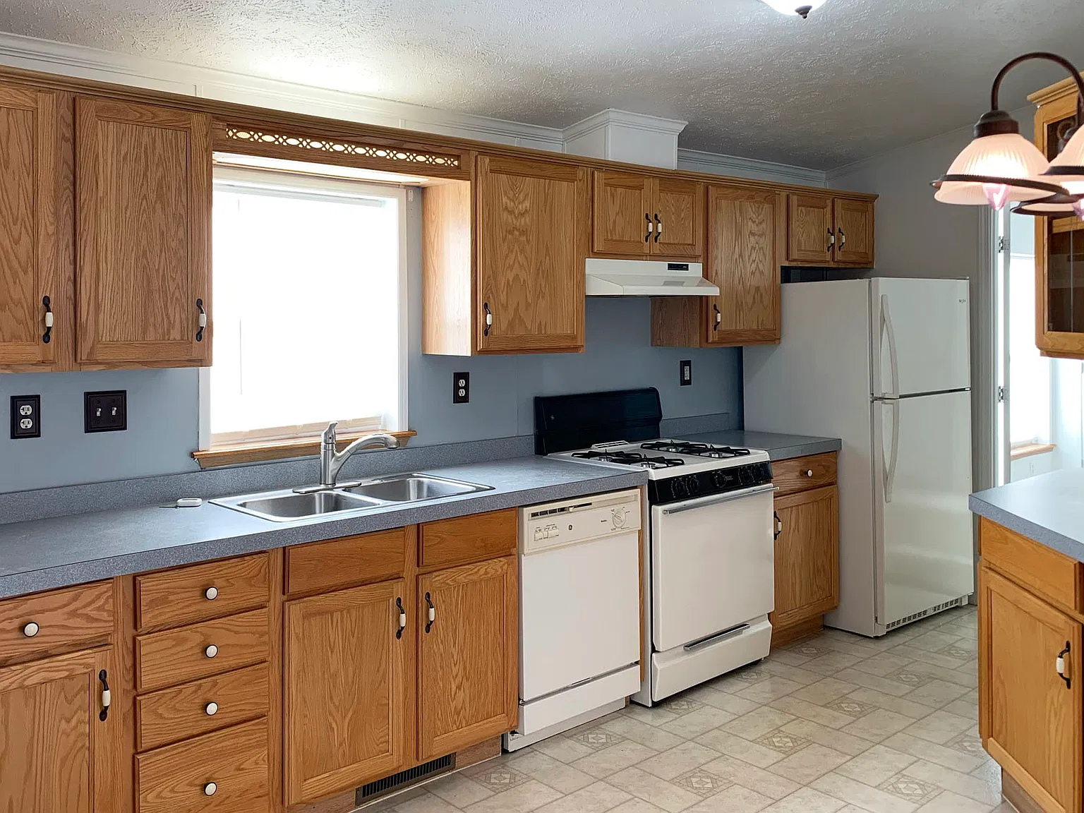 2 bed, $1,450 — Photo 3
