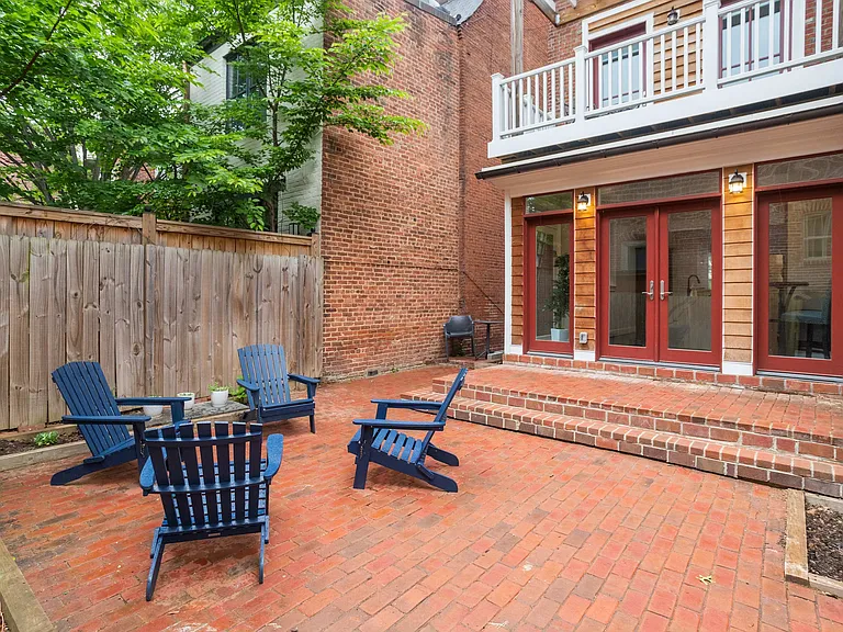 327 E Capitol St SE #2 — Photo 20
