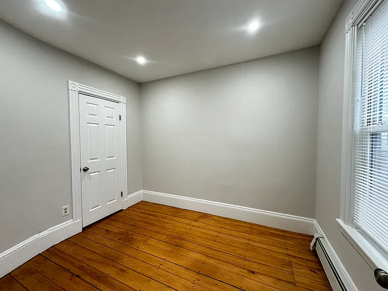 22 Howell St #4 — Photo 3