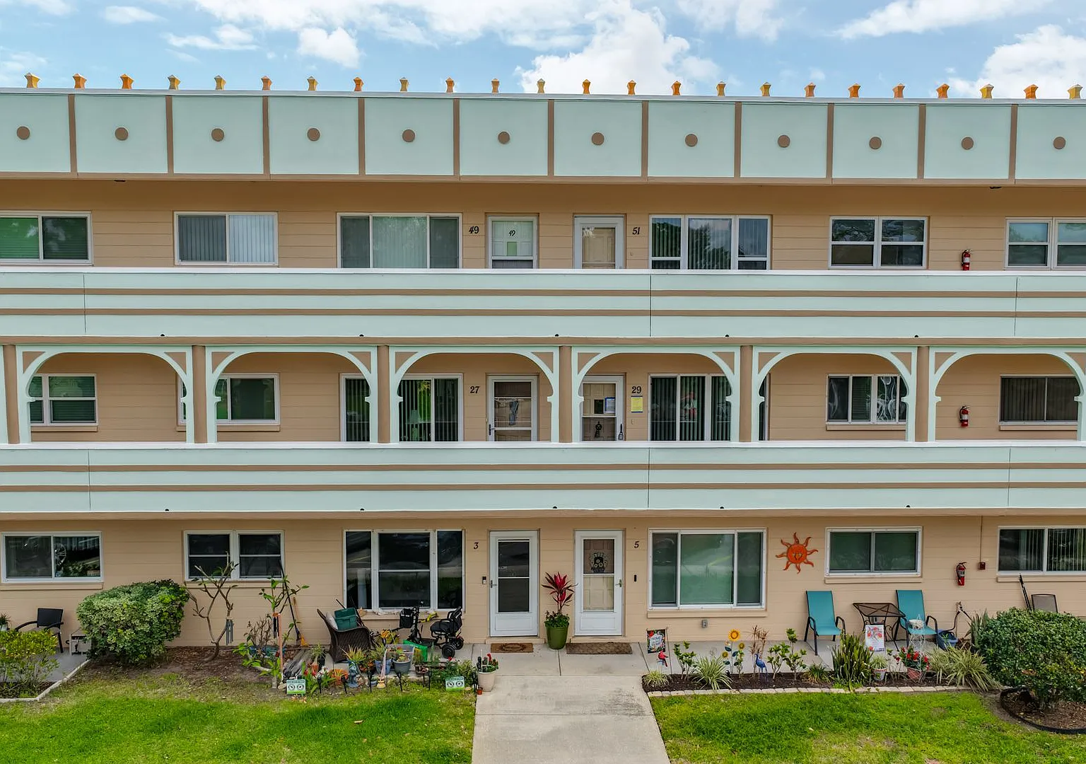 Wow! 2BR/2BA in On Top Of The World in Gated Community! 55+ — Photo 1