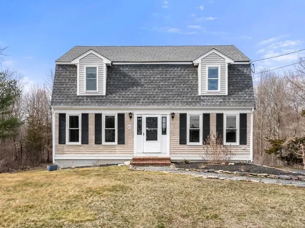 404 Richardson Ave, Attleboro, MA 02703
