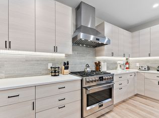 21 Bolton St #1, Waltham, MA 02453