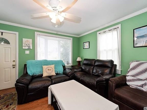 3rd image of 9 Davis St