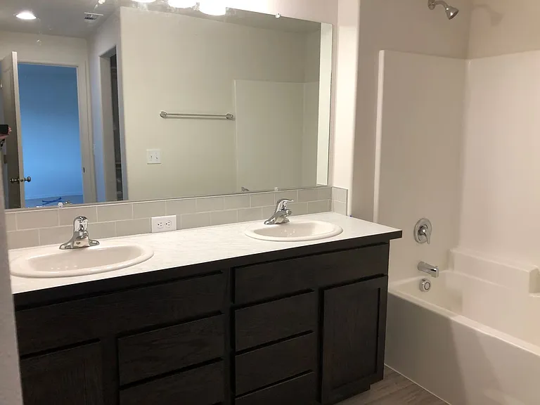 4213 Atwood Rd — Photo 15