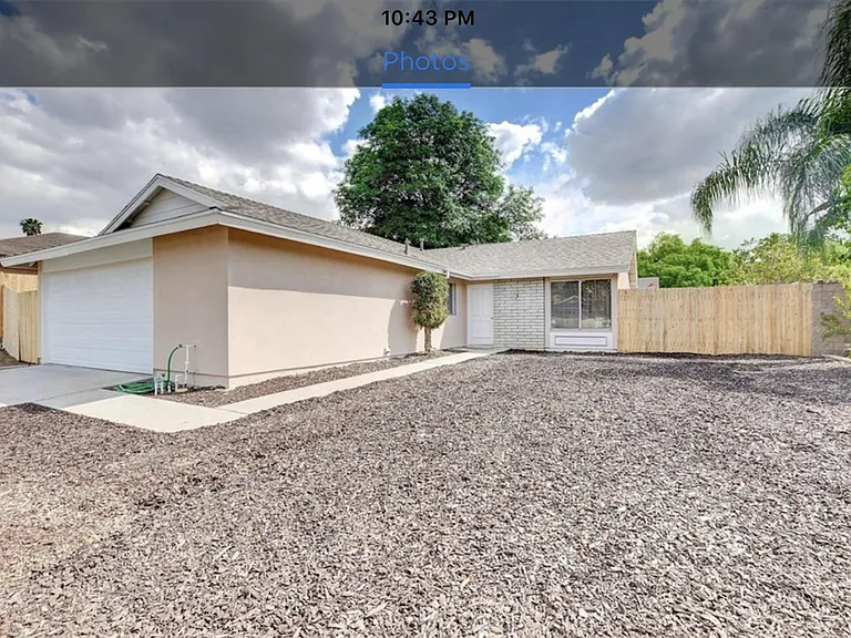 1050 Bascomb Dr — Photo 1