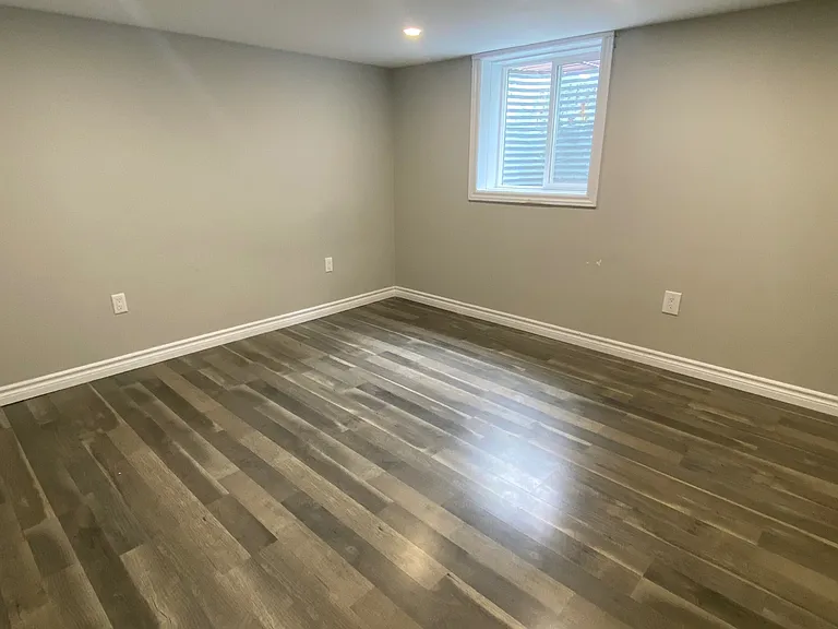 1201 Afton Dr #4 — Photo 3