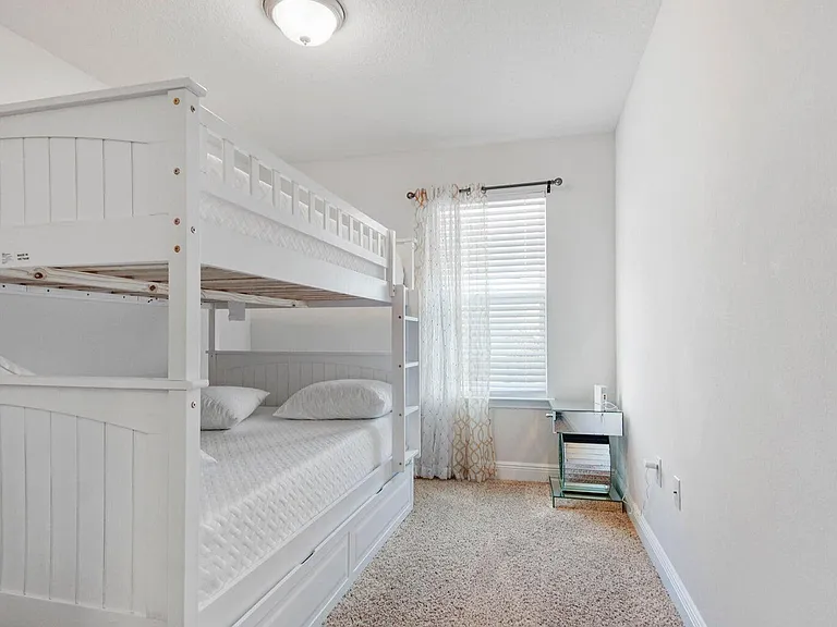 7482 Shadow Lake Dr — Photo 10