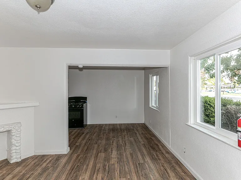 147 N Parsons Ave — Photo 9
