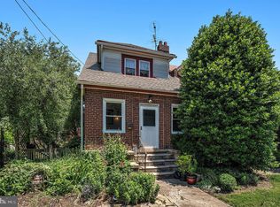 1857 Arthur St, Philadelphia, PA 19152